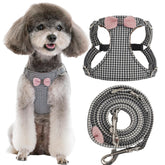 Harnais Puppytie anti-tirage XS avec boucle arrondie pour ajustement sûr.