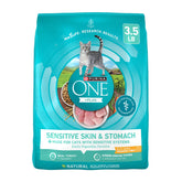 Purina ONE: dinde premier ingrédient pour soutenir les muscles chez le chat adulte.
