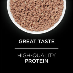 Purina Pro Plan UR St/Ox Feline – emballage visible, hydratation potentielle lors du repas.
