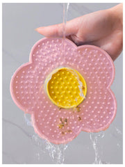 qwinee tapis lechage montre les textures stimulant la langue