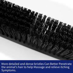 Sayutie brosse sur vache en action – massage apaisant et nettoyage léger.
