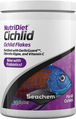 NutriDiet Cichlid Flakes par Seachem, emballage prêt à l’emploi et dosage facile.
