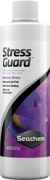 Seachem StressGuard flacon 250 ml protège le slime coat et réduit le stress.