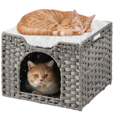 SETVSON cabane-chat-tressee-main offre un refuge privé et confortable.