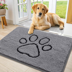 Smiry Tapis porte en chenille gris, douceur et absorption pour pieds mouillés.