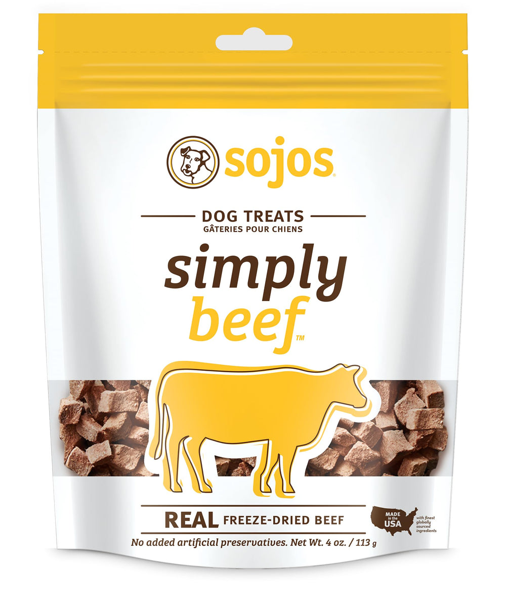 SOJOS Simply Beef, gros plan sur les morceaux crus séchés pour l'entraînement.