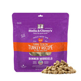 Morceaux dinde lyophilisés Stella & Chewy's, source protéinée pratique pour chats.