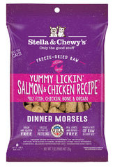 Stella & Chewy's morsels saumon-poulet – récompense savoureuse pour chat actif.