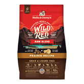 Stella & Chewy's Wild Red croquettes enrobées crues séduisent les chiens difficiles.