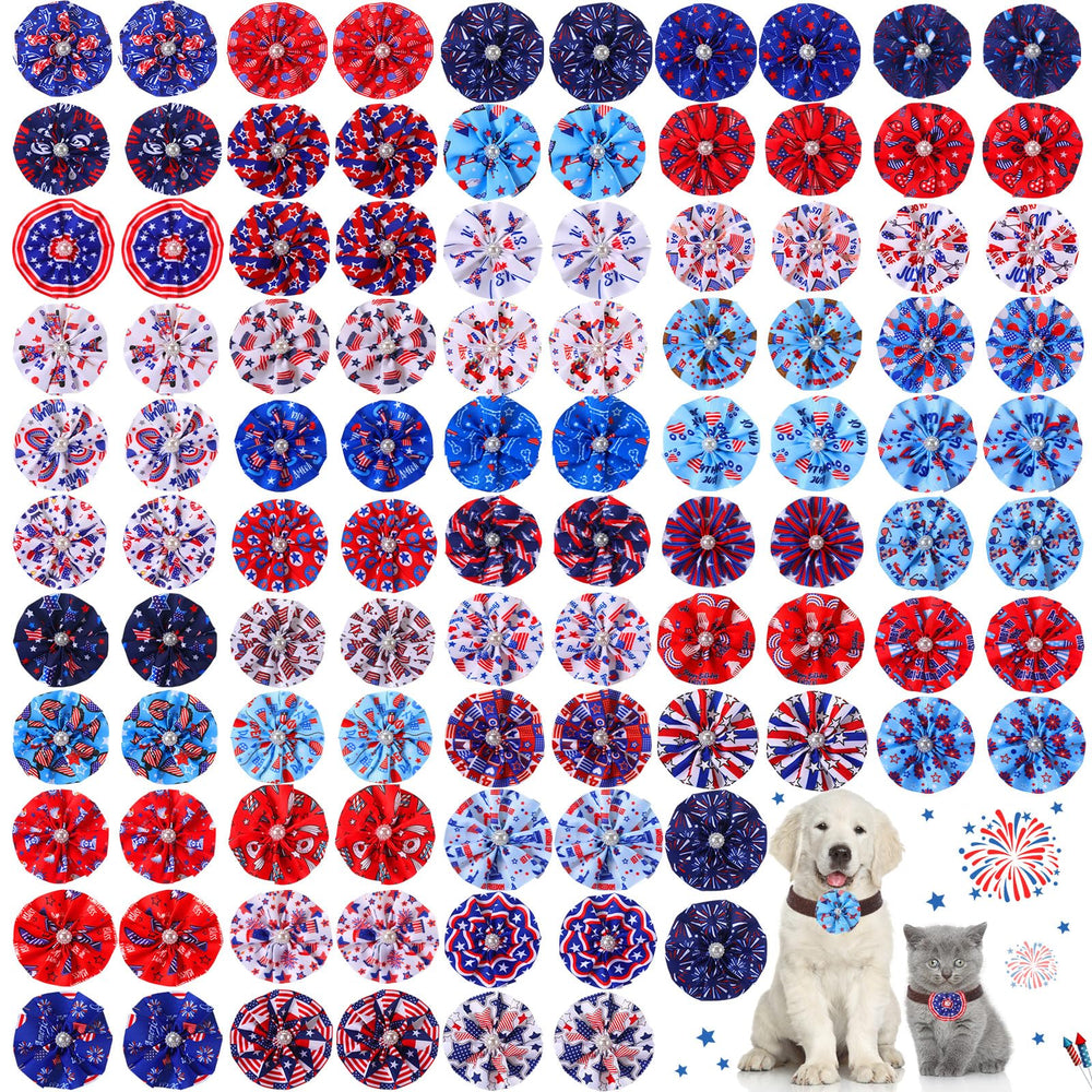 Sweetude fleurs drapeau 4 juillet sur collier chien, look festif pour photos.