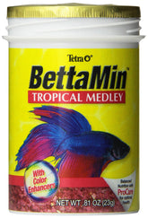 Flocons BettaMin de Tetra, emballage clair et alimentation complète pour Betta splendens.