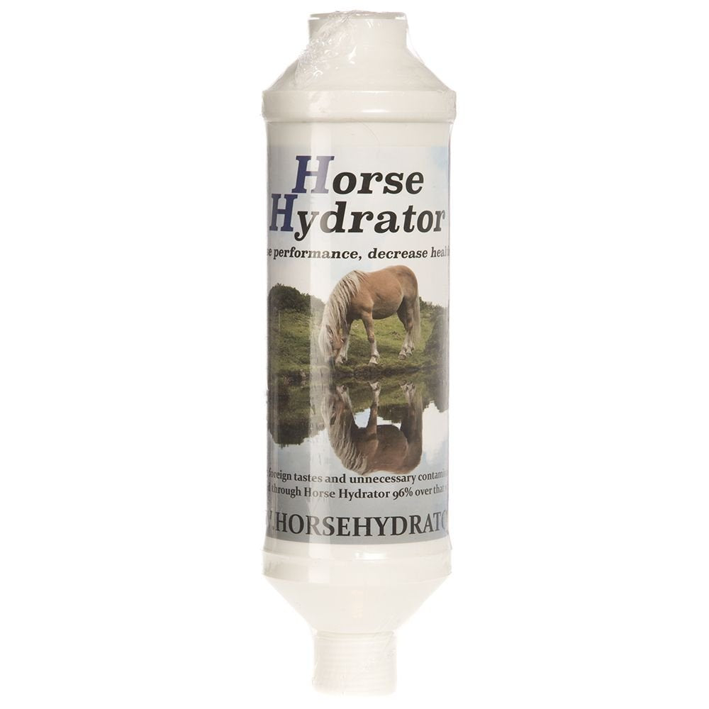 The Horse Hydrator filtre l’eau et améliore l'hydratation des chevaux.