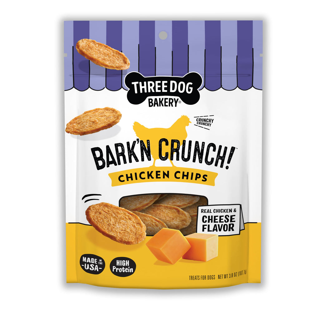 Three Dog Bakery Bark'N Crunch emballage poulet-fromage, croquant prêt à partager.