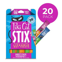 Texture onctueuse des Tiki Cat Stix pour une dégustation facile.