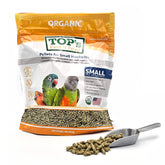 TOP's Parrot Food pellets pour petits becs, apparence naturelle et appétissante.