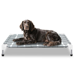 Topsmartking lit-chien-exterieur-eleve, couchage surélevé offrant fraîcheur et confort en extérieur.