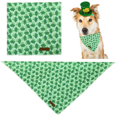 Foulard UP URARA PUP Saint Patrick motif trèfle vert, parfait pour les balades festives.
