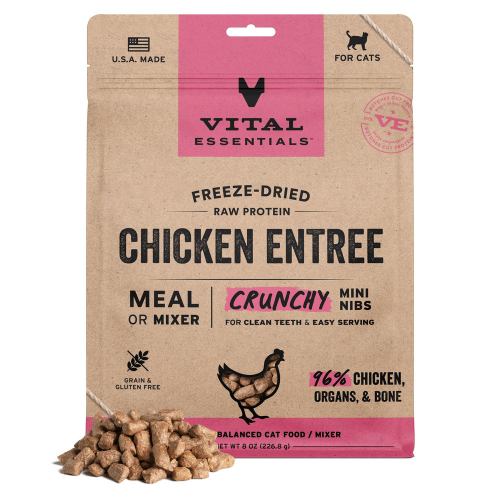 Vital Essentials Morceaux mini poulet croustillants, protéines complètes pour chats énergiques.
