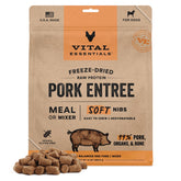 Vital Essentials Soft Nibs porc cru : bouchées tendres et protéinées.