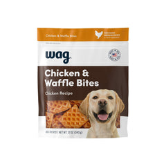 Friandises Wag dans un sac refermable pour préserver la fraîcheur.