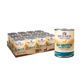Wellness 95% poisson blanc pâté en boîte — texture riche pour nourrir le chien.