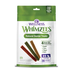 Whimzees Stix bâton dentaire en premier plan pour une utilisation quotidienne