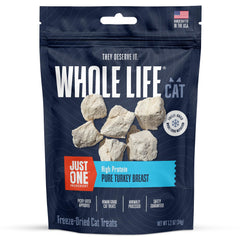 Friandises Whole Life Pet dinde lyophilisée, boîte ouverte, snack naturel pour chat.
