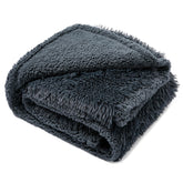 Wowchine couverture chat apaisante sur canapé gris XL offrant confort