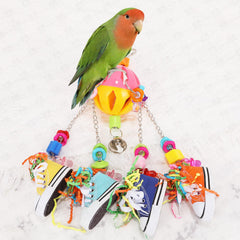 Jouet YinMeiRen Mini Sneakers Colorés, stimulation et activité pour l'oiseau.