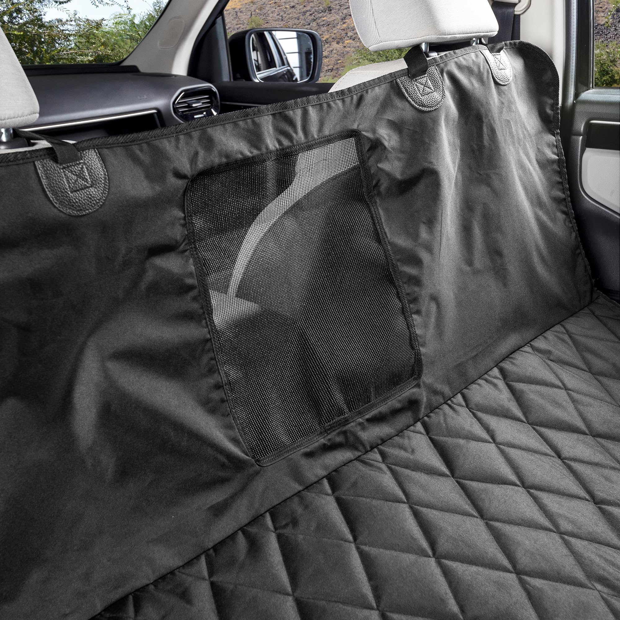 Tissu 600D impermeable 4Knines, durabilité et protection contre les salissures.
