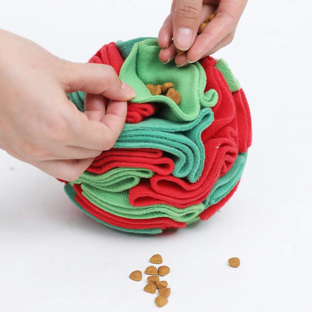 Ablechien Snuffle Ball – chien explorant pour trouver des friandises, enrichissement mental.