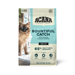 ACANA Bountiful Catch croquettes saumon et hareng, apport protéique élevé pour chats adultes.
