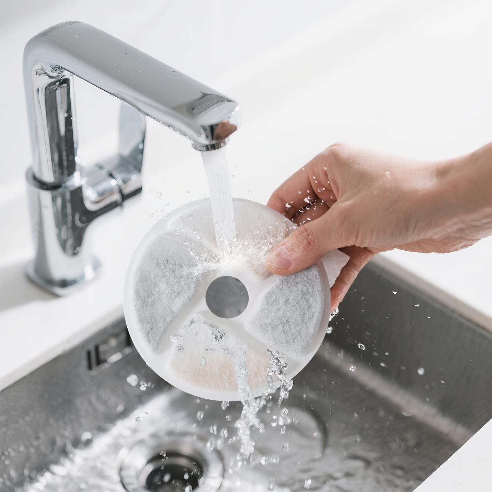 Fenêtre de niveau Accokids aide à surveiller l'eau.