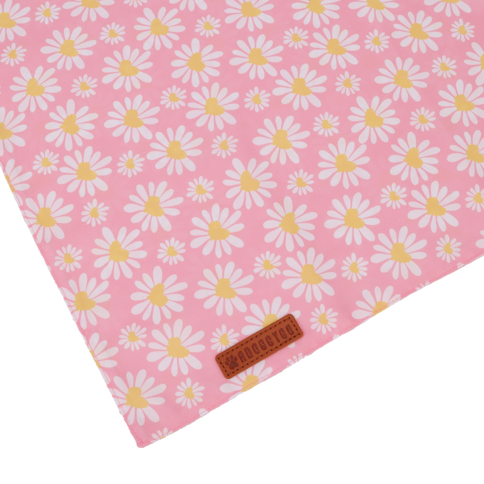 ADOGGYGO bandana floral rose marguerite détail douceur, texture confortable sur la peau