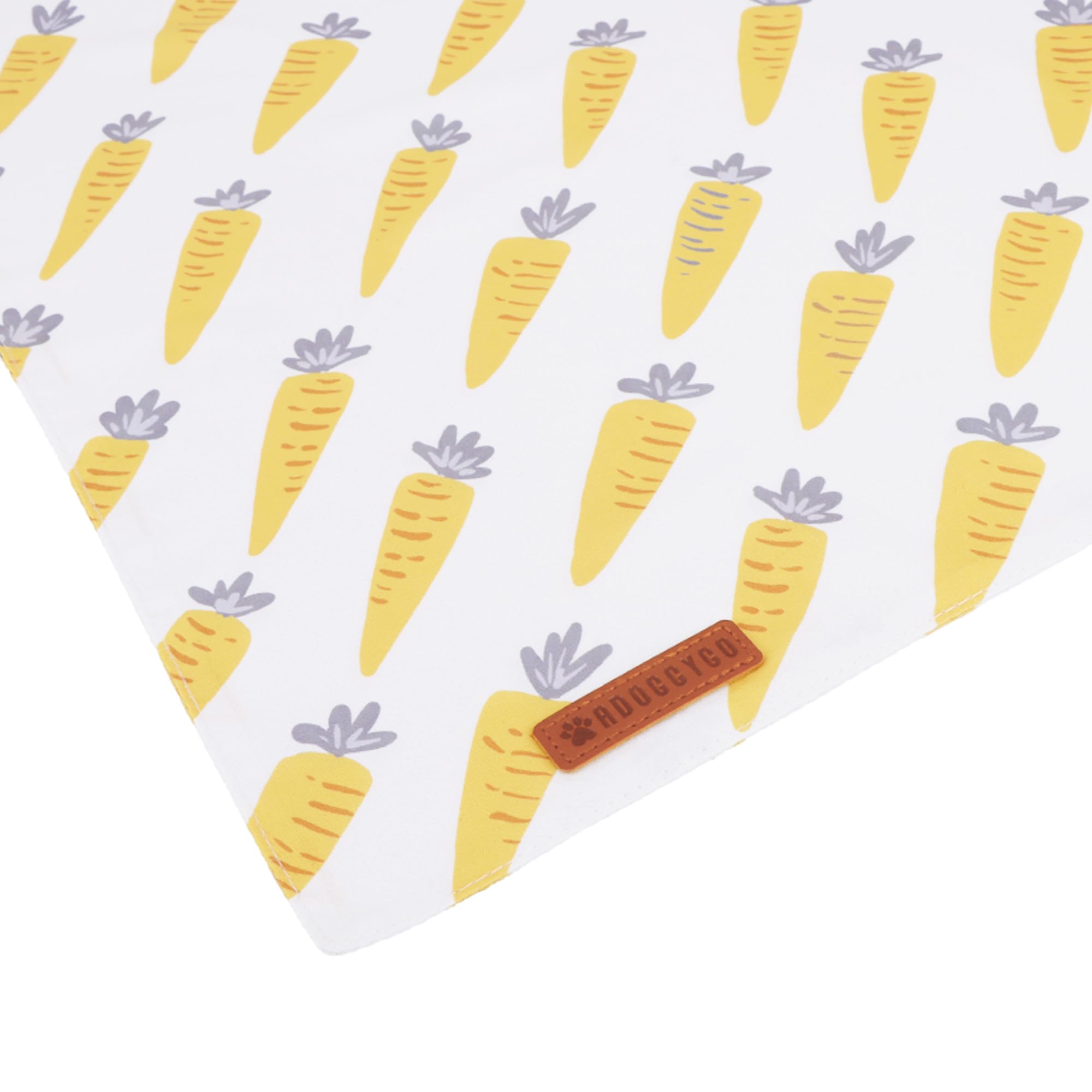 Bandana ADOGGYGO blanc pour chien, élégant et prêt pour les photos