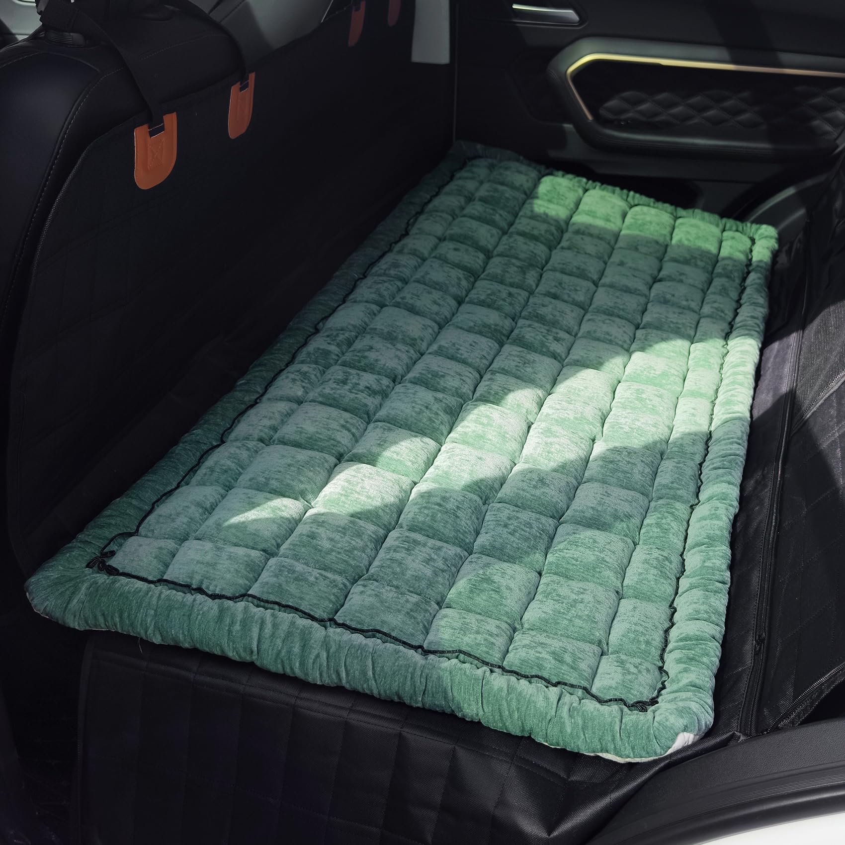 Tapis chien siège arrière AEEISHOMEREFORM vert pour trajets propres.