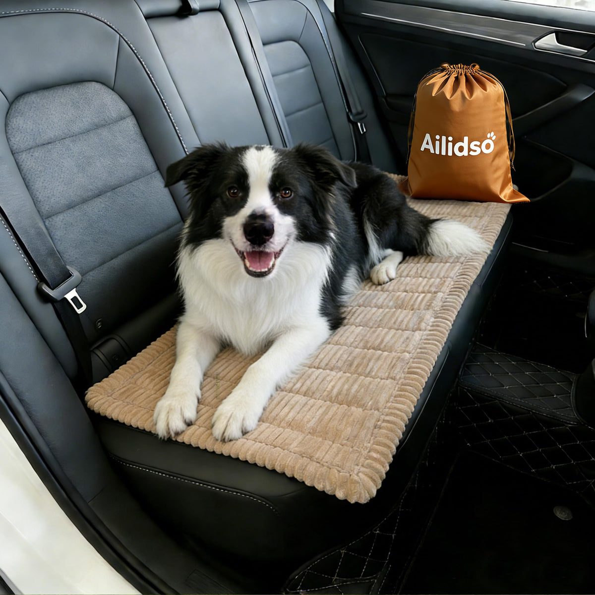 Housse Ailidso pour siège voiture chien, douceur et confort sur la route.