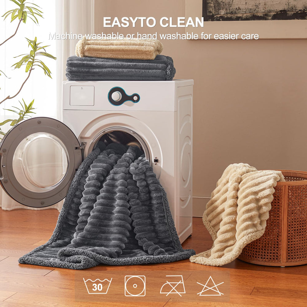 AIPERRO: double texture flanelle et coton pour toucher doux.