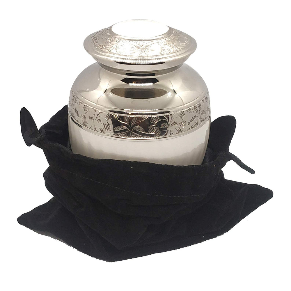 Idéale pour niche ou columbarium, présence discrète et élégante.