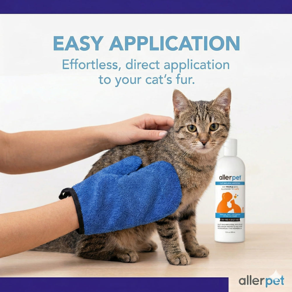 Allerpet Gant soin chat dander — brossage doux sans rinçage.