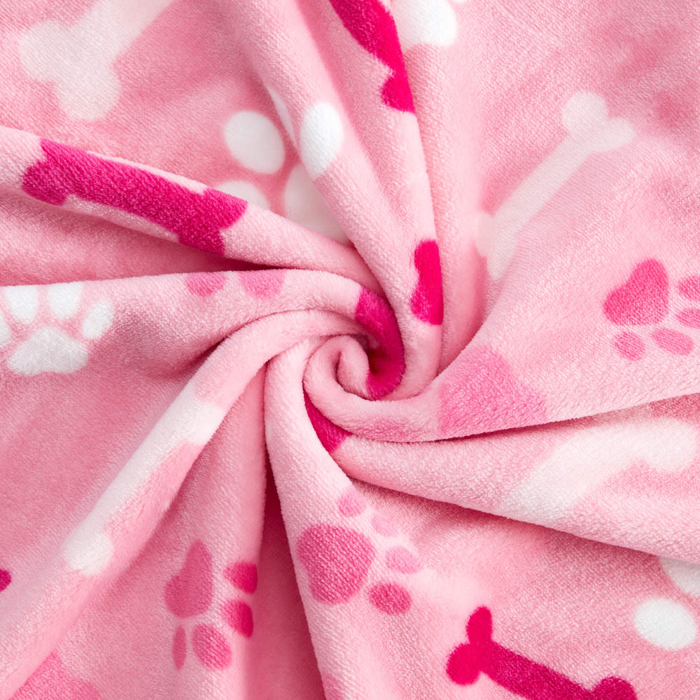 Texture molletonnée Allisandro micropeluche 350 GSM pour chaleur enveloppante.