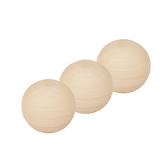 Balle Amazon Basics en caoutchouc lumineuse, idéale pour des jeux nocturnes.