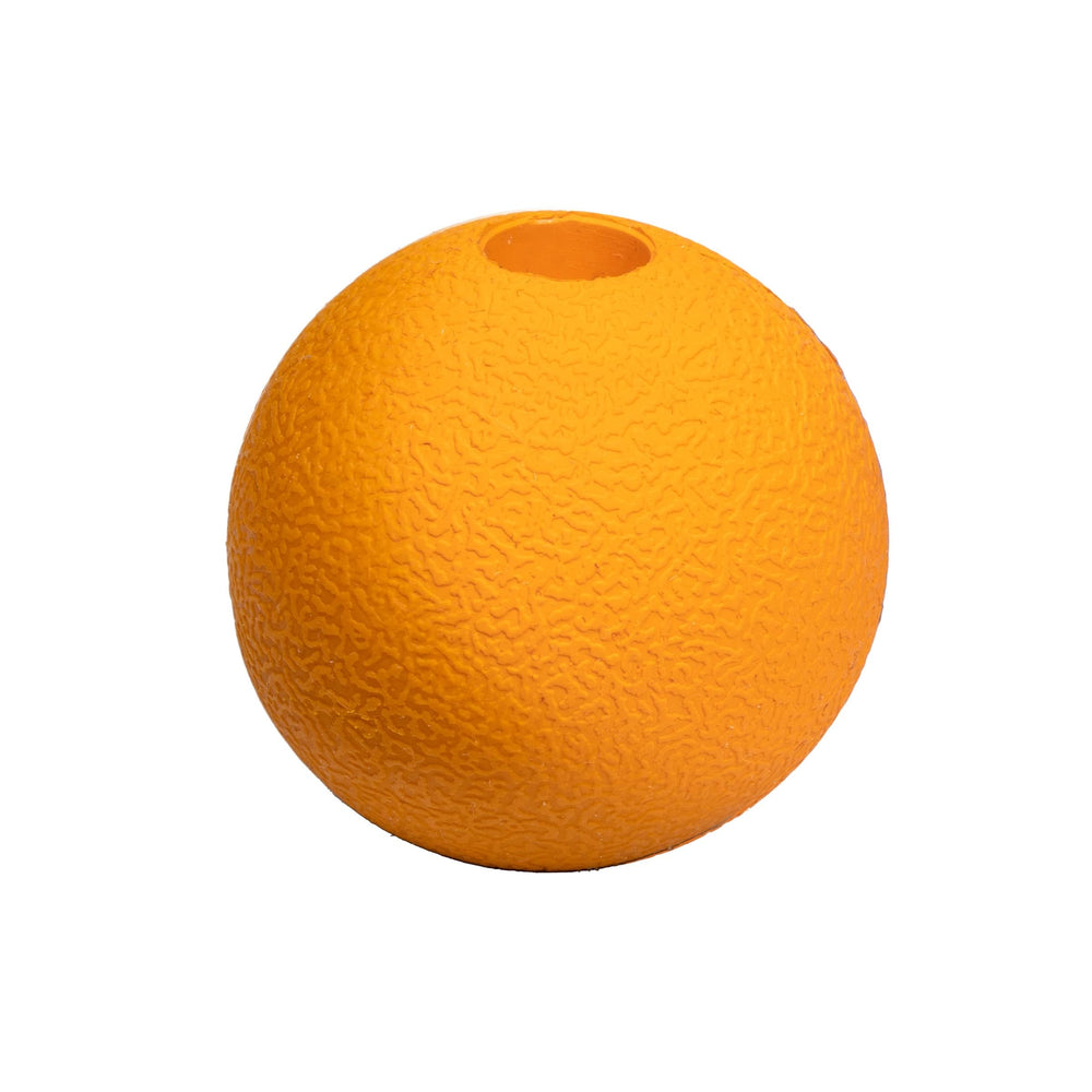 Balle Amazon Basics avec ventilation de sécurité pour jeu sûr.
