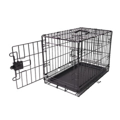 Caisse Amazon Basics en métal pliable avec porte simple pour chien, confinement sûr et pratique.