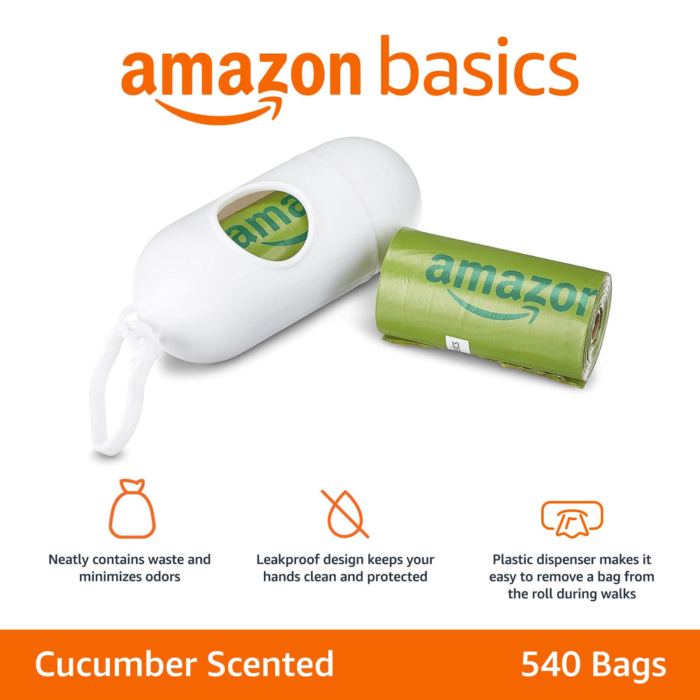 Distributeur Amazon Basics avec attache pour laisse, accès rapide lors des promenades.