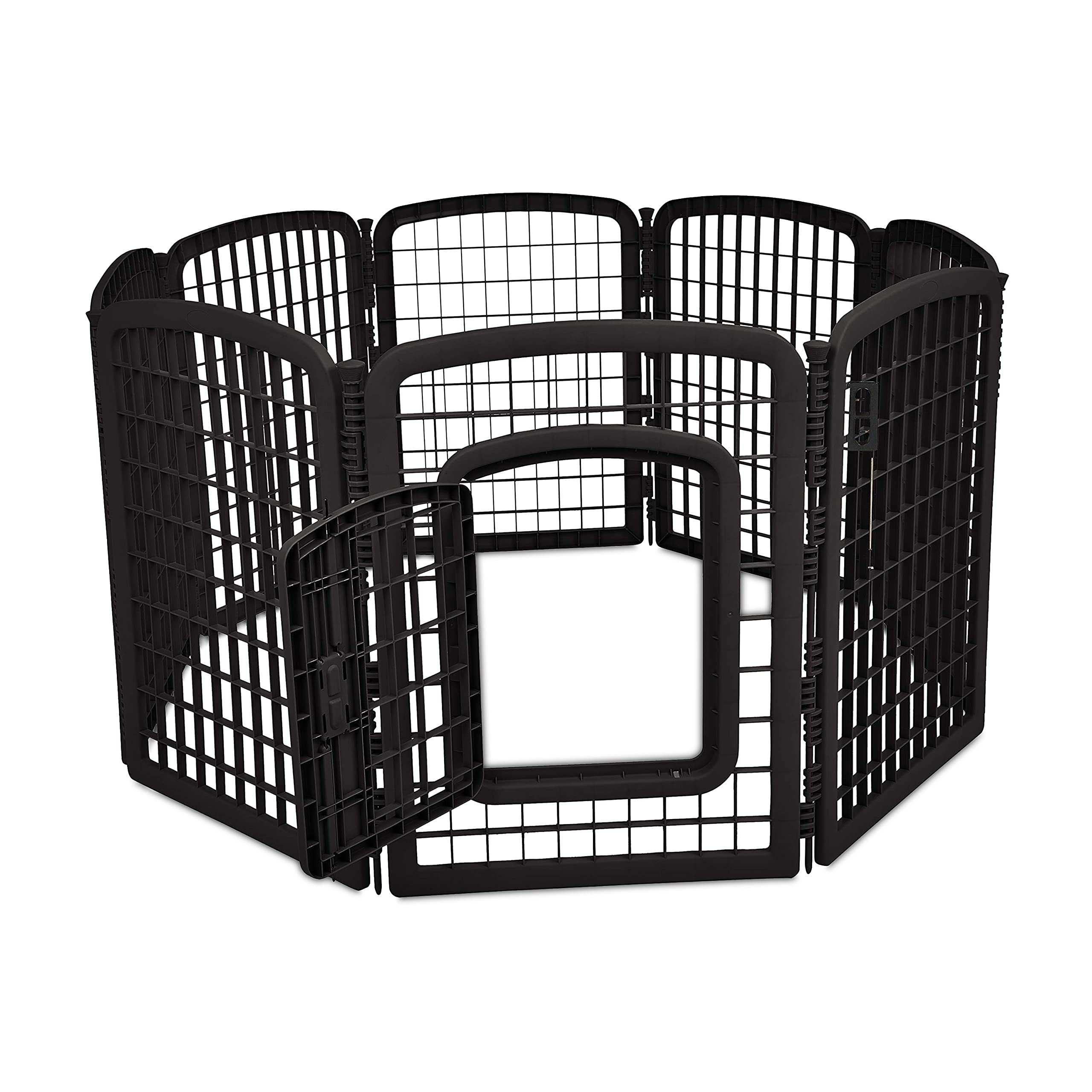 Panneaux en plastique durable Amazon Basics pour assemblage rapide et sécurisé.
