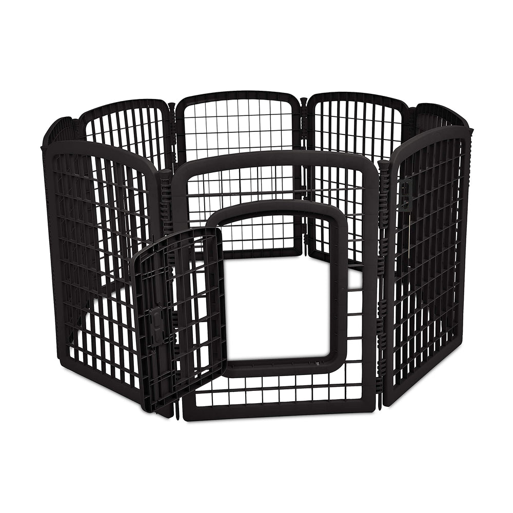 Panneaux en plastique durable Amazon Basics pour assemblage rapide et sécurisé.