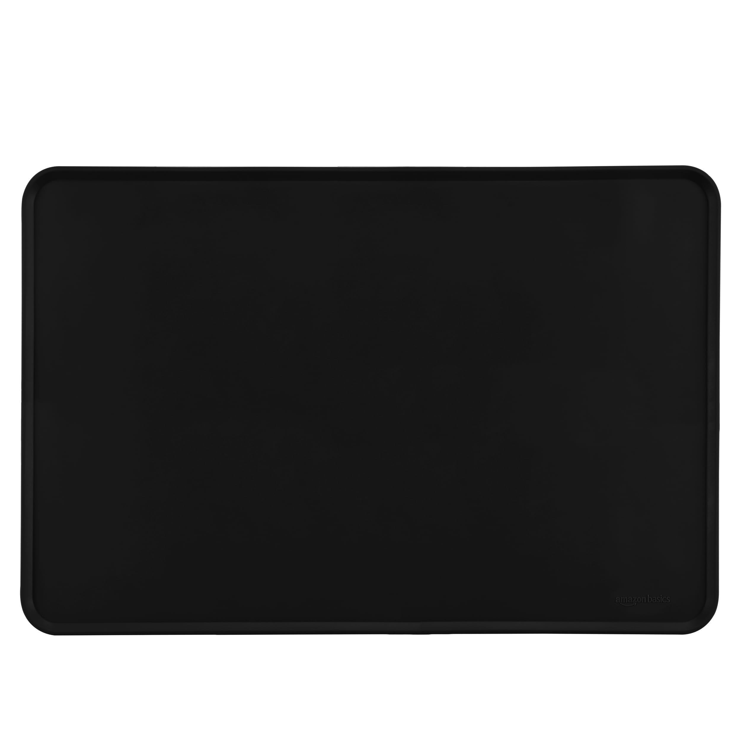 Amazon Basics tapis en silicone imperméable protège le sol des éclaboussures.