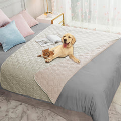 Ameritex couverture-imperméable pour mobilier protège des taches lorsque votre chien s'allonge.