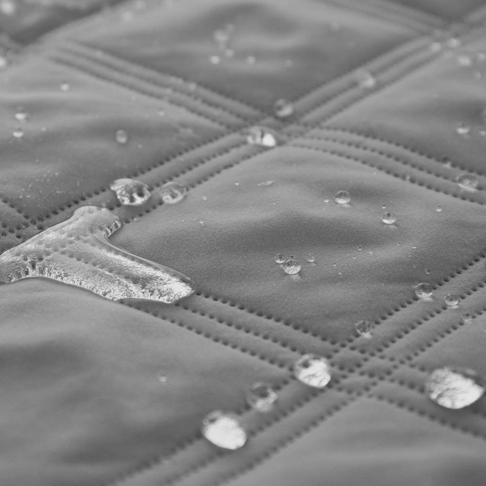 Ameritex matière imperméable haute densité: tissu durable qui résiste aux dégâts d'animaux.